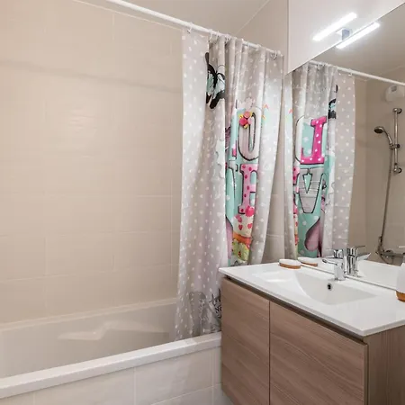 Apartment Aquarelles - Modern And Spacious